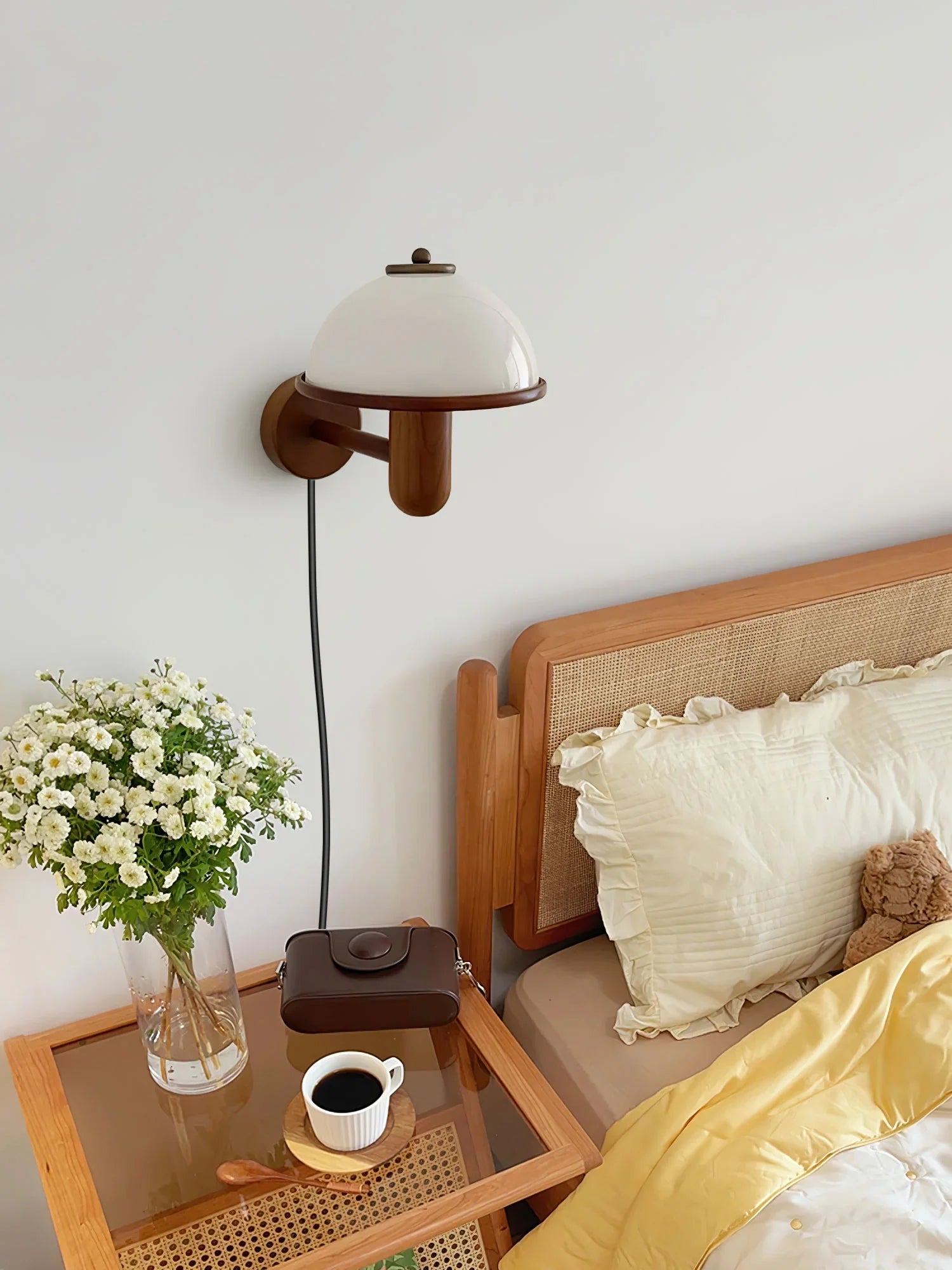 Retro Mushroom Wood Wall Lamp – Vintage Glass Shade Bedside Light