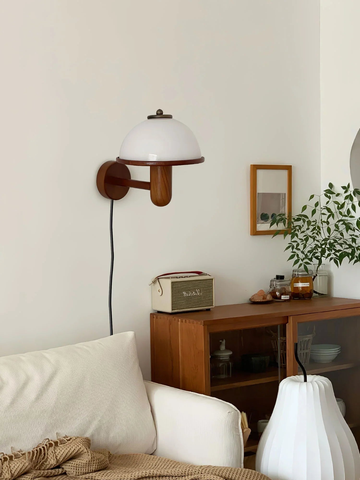 Retro Mushroom Wood Wall Lamp – Vintage Glass Shade Bedside Light