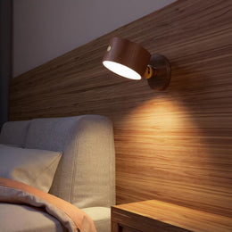 Adjustable Walnut LED Wall Lamp – Rotatable Wood Spotlight Fixture with Brass Detail