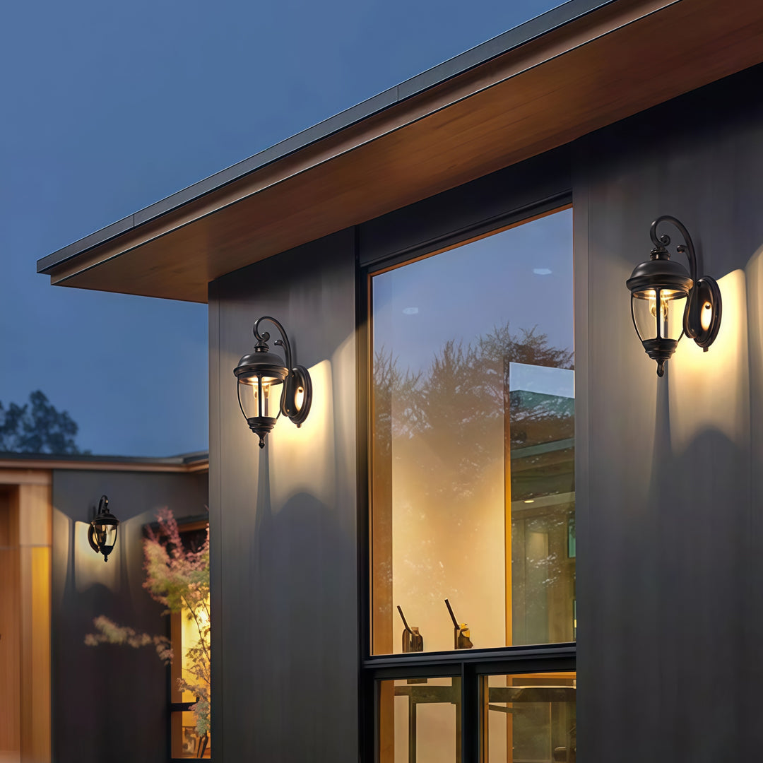 Heritage Curve Lantern Wall Lamp – LED Outdoor Classic Lantern Wall Lighting Fixture