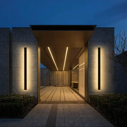 Modern LED Outdoor Wall Light – Long Vertical Strip Fixture