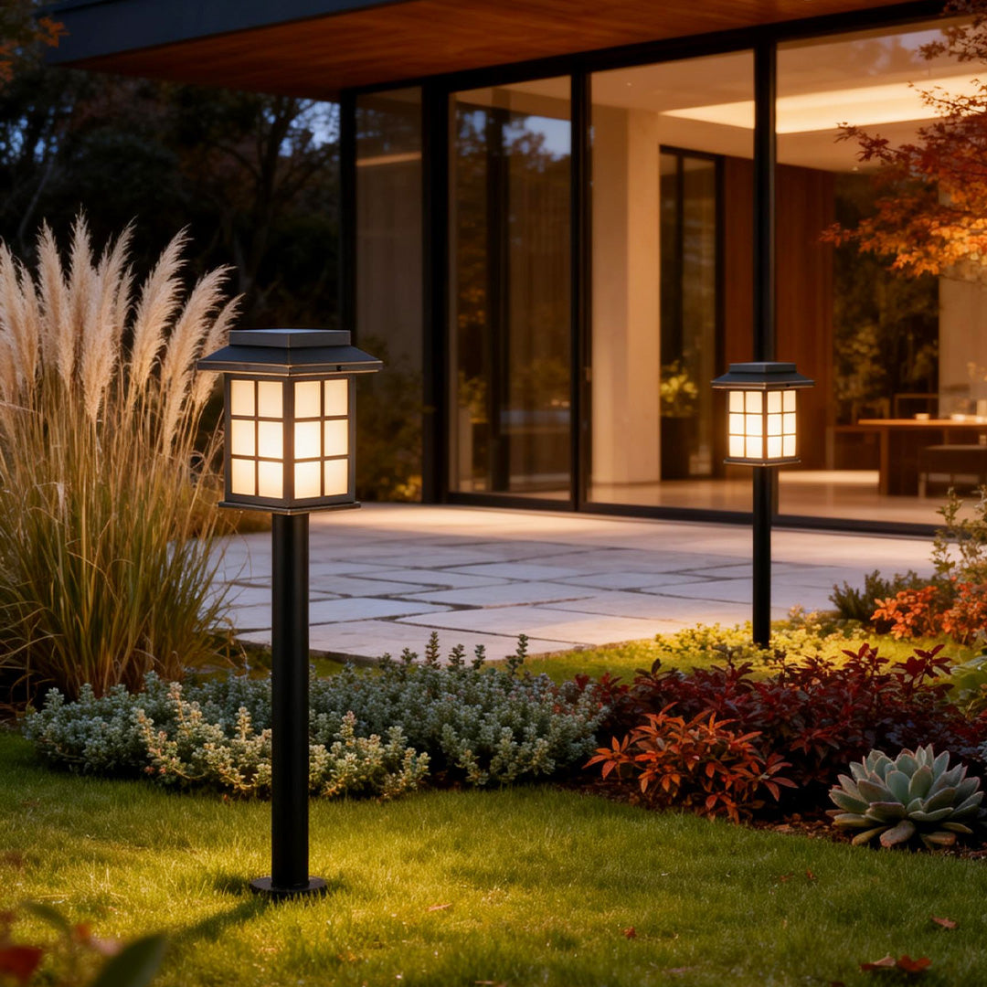 Solvyn Square Path Light – Solar LED Outdoor Garden Walkway Landscape Lighting