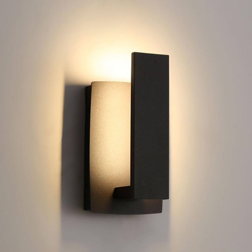 Modern Rectangular LED Outdoor Wall Lamp with Soft Ambient Glow – Waterproof Minimalist Exterior Light